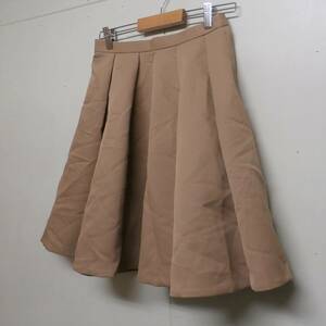  [17428] 　ADAM　ET　ROPE /　タグ付き未使用品 　/　サイズ38 　/　可愛いスカート 　/　日本製