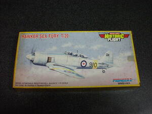 PIONEER 2 1/72 HAWKER SEA FURY T-20 　 プラモデル