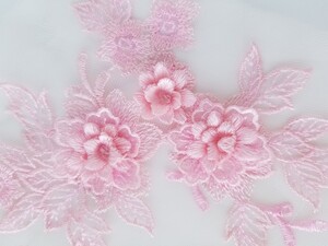 ケミカルレース 花 モチーフ