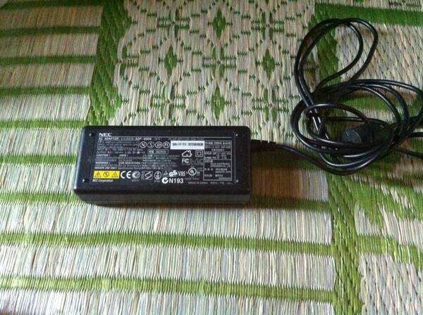 NEC ノートパソコン用 ACアダプター ADP-60DB