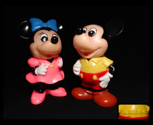 [ sea .] Mitsubishi Bank Mickey Mouse Minnie Mouse figure that time thing savings box 2 point set ①