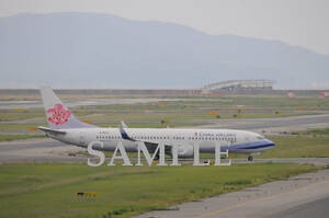 D【航空機写真】Ｌ版１枚　チャイナエアライン　B737-800　関西空港