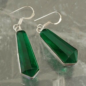 K4106* Vintage * modern emerald green glass earrings * sterling silver 925* fashion * earrings * jewelry accessory 