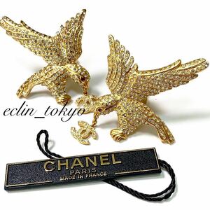 [E1983] super-beauty goods!vintage CHANEL Chanel Vintage { super rare!!}01P Eagle bird here Mark earrings BIRD EARRING RARE COCO rare 