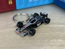 ●◎マクラーレン F1 Mika キーホルダー ②◎●1 オリジナル加工品 カーアクセサリー ミニカー ハンドクラフト ハンドメイド 雑貨_画像1