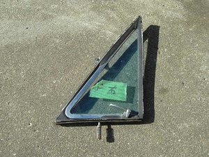 フェロー L37型 三角窓 右側 サイドウインドウ ガラス 基本引き取り希望 検索 360 サブロク フェローマックス ハイゼット 旧車 ミゼット 