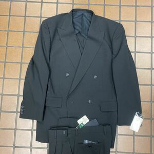 新品　NIKKE ニッケの礼服Wスーツ　フォーマル　冠婚葬祭　サイズA8 ノーベンツ　2タック　アジャスター付き　最高級生地サラサラすべすべ