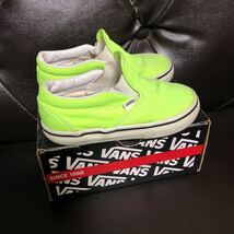 バンズ　VANS Classic Slip-On スリッポン　ネオングリーン　13cm キッズ kids 子供　シューズ　スニーカー_画像2