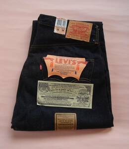 直輸入 米国で販売の品 LEVI'S 501xx 00501-0003 米国 バレンシア工場製 赤耳 リジッド リーバイス 1955年Model リーバイス デッドストック
