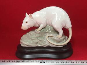 ★【逸品堂】★ 新品 リヤドロ LLADRO 動物 人形 No 8289 鼠 子 ネズミ 置物 三越 販売品 インテリア 陶器 磁器 リアドロ リアル動物 珍品