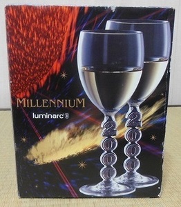 送料込み 箱入り 未使用 ２客 フランス製 リュミナルク ワイングラス ペア MILLENNIUM ミレニアム 2000 luminarc 東京秋葉原にて現物確認