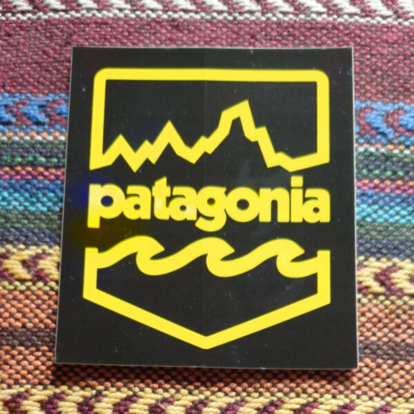 ☆ patagonia パタゴニア バッジロゴ ステッカー ☆