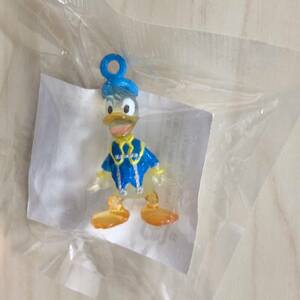 * free shipping *{ unopened } Disney Kingdom Hearts chi gold ramen Donald charm clear * rare * figure 