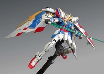 RG 1/144　XXXG-01W　ウイングガンダム EW【 塗装完成品 】/ 新機動戦記ガンダムW EW_画像5