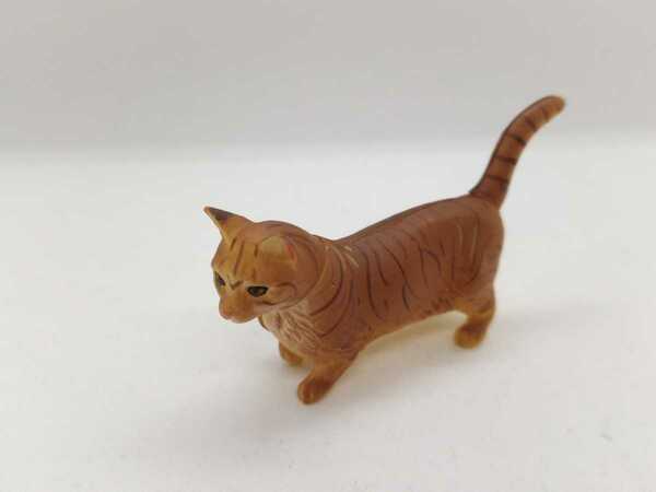 230.フィギュア　猫　ネコ　ねこ　動物　 figure 茶トラ　トラ猫