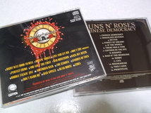 (　ガンズ・アンド・ローゼズ　Guns N' Roses 【　国内盤CD 2点セット♪美品♪帯付き　】 USE YOUR ILLUSION 1　/　初回 CHINESE DEMOCRACY_画像3