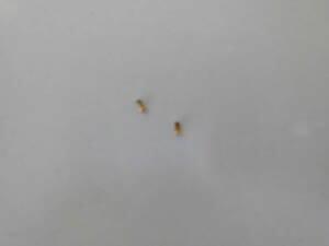 ** used *K18 gold rim cease screw 1 collection ( 2 ps )* approximately 1.4 millimeter X approximately 3.5 millimeter **