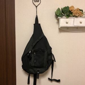 ボディバッグ ワンショルダーバッグ 黒