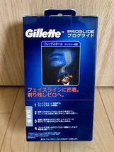 送料込　新品未使用未開封品　Gillette ジレット フュージョン プログライド ホルダー 替刃10コ付_画像2