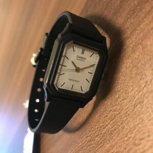 CASIO import 腕時計 LQ-142-7EDF新品未使用