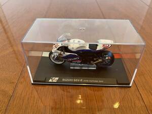 1/24 SUZUKI RSV-R ジョン・ホプキンス 2005 Moto-GP スズキ : IXO TAMIAYA ALTAYA 週間チャンピオンバイク コレクション ミニカー　