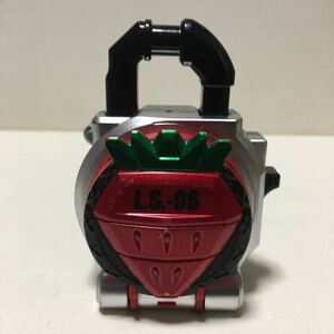 ★イチゴロックシード★仮面ライダー鎧武★ロックシード