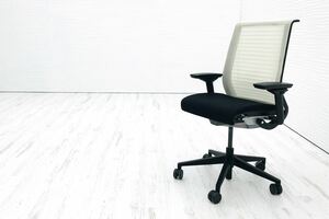 シンクチェア 中古 スチールケース Steelcase シンク オフィスチェア 可動肘 ホワイト 中古オフィス家具 事務椅子
