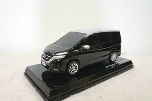 日産 セレナ 1/24 ミニカー ダイヤモンドブラック/ブリリアントシルバー 非売品