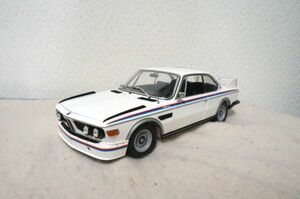  Minichamps BMW 3.0 CSi/CSL 1/18 миникар 