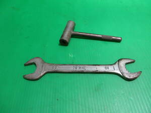 Z1243# both . spanner 19/22 + T wrench 5mm 2 piece set 