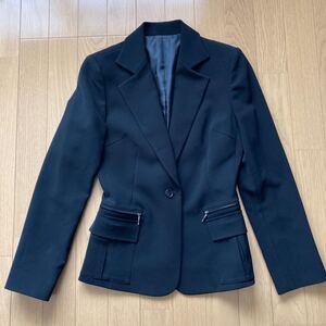 テーラードジャケット