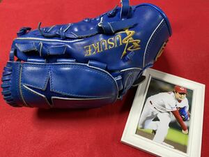  Hiroshima Toyo Carp 19....'14 season official war actual use glove ( actual use life photograph attaching )