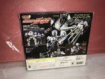 仮面ライダー龍騎 Ｒ＆Ｍ８「仮面ライダータイガ」 未開封品・長期保存品・動作未確認_画像2