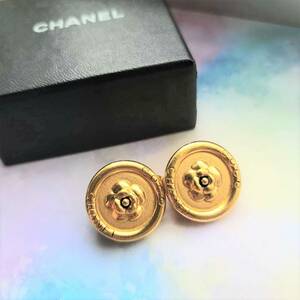 美品　確実正規品　Chanel　シャネル　カメリア　ゴールド　イヤリング