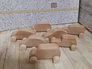 ハンドメイド 手作り ウッド 木工 木のおもちゃ 手押しカー ハンドカー 7台セット 車輪可動式 インテリア オブジェ 置物 飾り