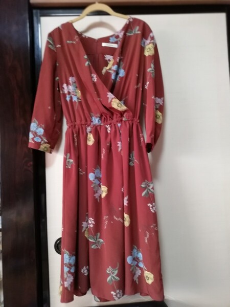 超美品 ドゥアルシーヴ 花柄ワンピース レディースM