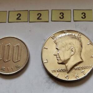 銀貨です 美品（未使用に近い）1967年 ケネディ50セント 送料無料（12233）シルバー400 USA貨幣 アメリカ ハーフダラーの画像1