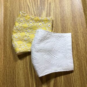 立体インナーカバー イエロー刺繍&白ペイズリー柄 綿レースと白ダブルガーゼ