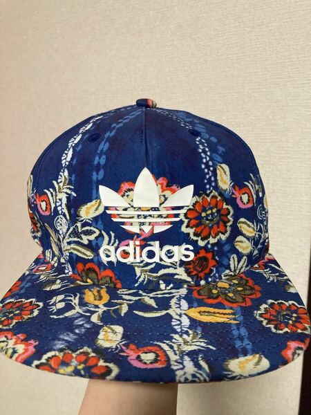 adidasキャップ