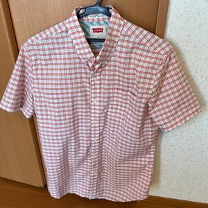 美品　リーバイス 半袖 チェックシャツ　サイズＭ　　　　サーモンピンク
