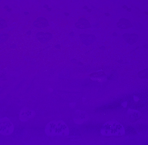 322-c番 正絹縮緬地端切れ（はぎれ・ハギレ） 青紫色 桜・ハート模様 39.5センチ×85センチ