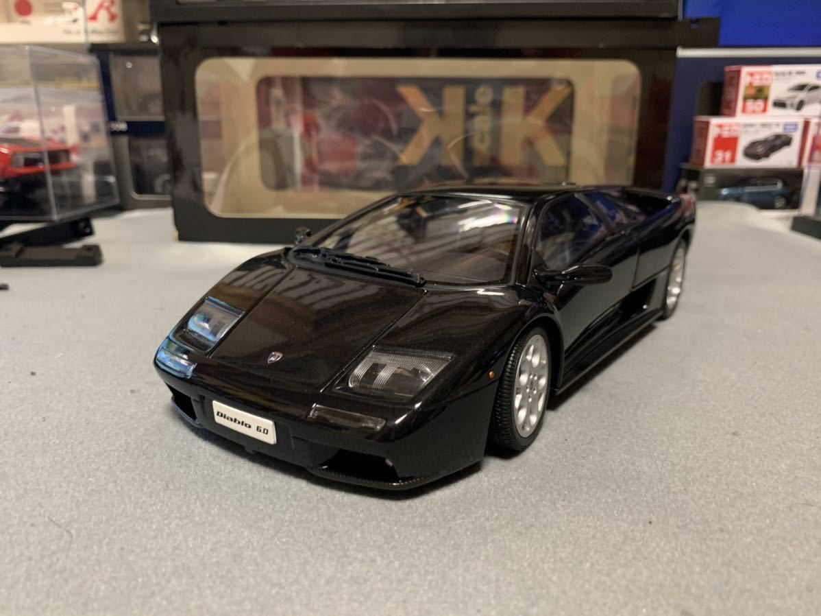 オートアート ランボルギーニ ディアブロ 1/18ロードスター | vaisand.com