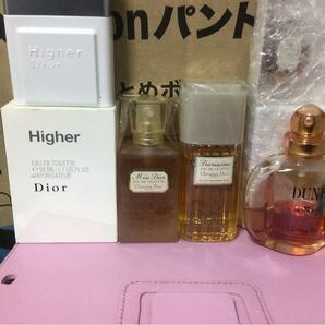 Dior尽くし。ハイアーEDT50残7割超。ミスDior7.5残7割とEDT50。ディオリシモEDT60残9割超。DUNE残4割。