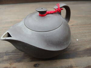 【A210303】朱泥 急須 在銘 煎茶道具 中国古美術？ 古玩 アンティーク