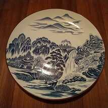 大皿 滝 山 川 河 松 崖 飾り皿 山水 皿 中古品_画像1