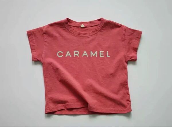 レッド / CARAMEL キャラメル ロゴ Tシャツ 90