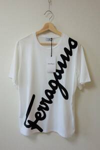 定価６万円↑ 未使用品 サルヴァトーレフェラガモ（Salvatore Ferragamo）ロゴ Ｔシャツ Ｍ 白