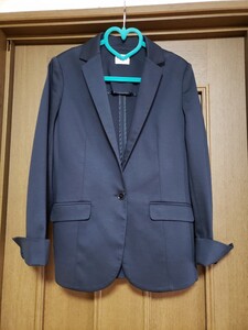 テーラードジャケット