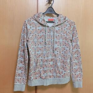 UNIQLOパーカー