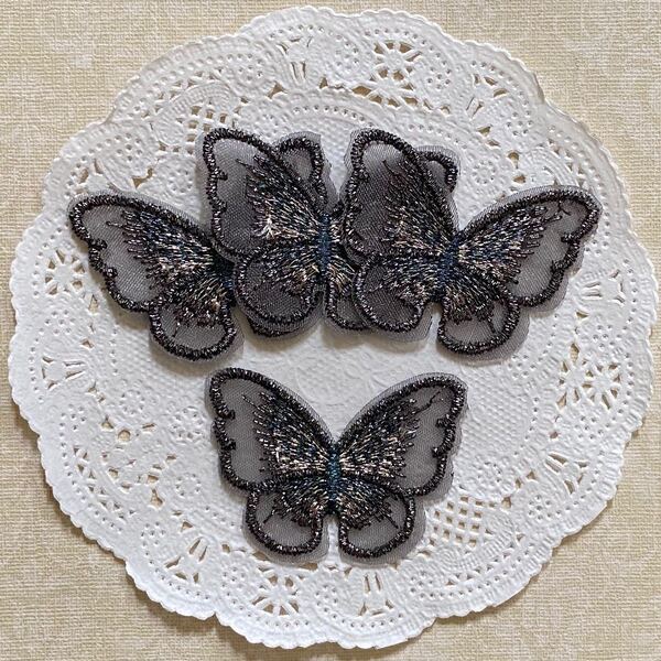 蝶々 刺繍ワッペン ブラック